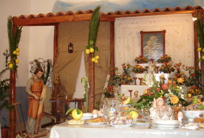 Caratteristico Altare di San Giuseppe Altare e mensa di San Giuseppe, raffigurazione S. Giuseppe falegname, tradizione Balestrate