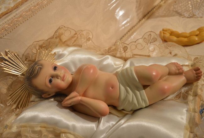 Bambinello Gesù negli Altari di San Giuseppe Bambinello Gesù negli Altari di San Giuseppe. Balestrate, Sicilia